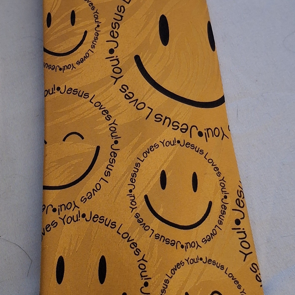 Keith Daniels Jesus Loves You Yellow Smiley Face Tie